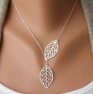 Two Leaves Pendant Clavicle Necklaces For Women Je
